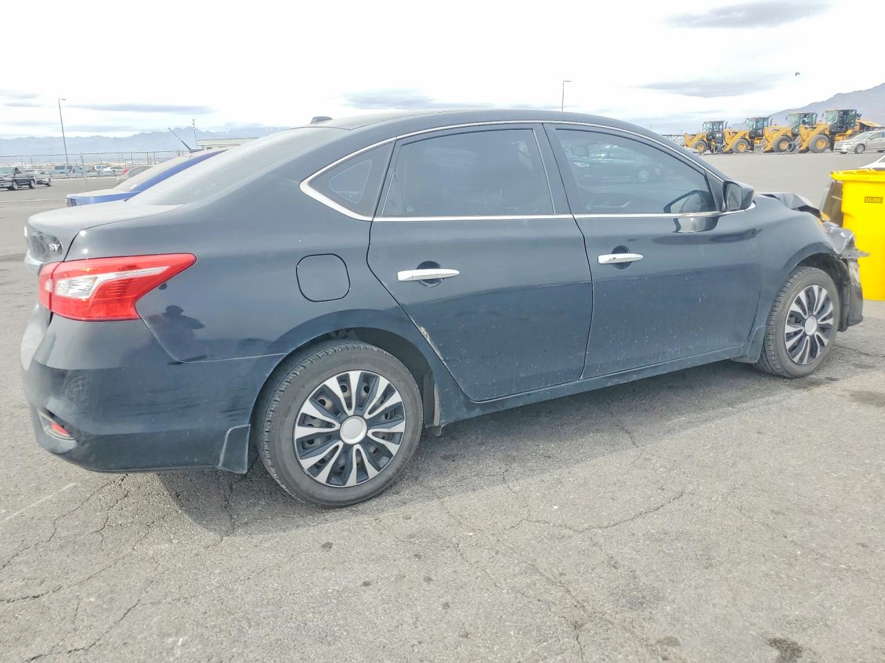 2017 NISSAN SENTRA SV photo 3