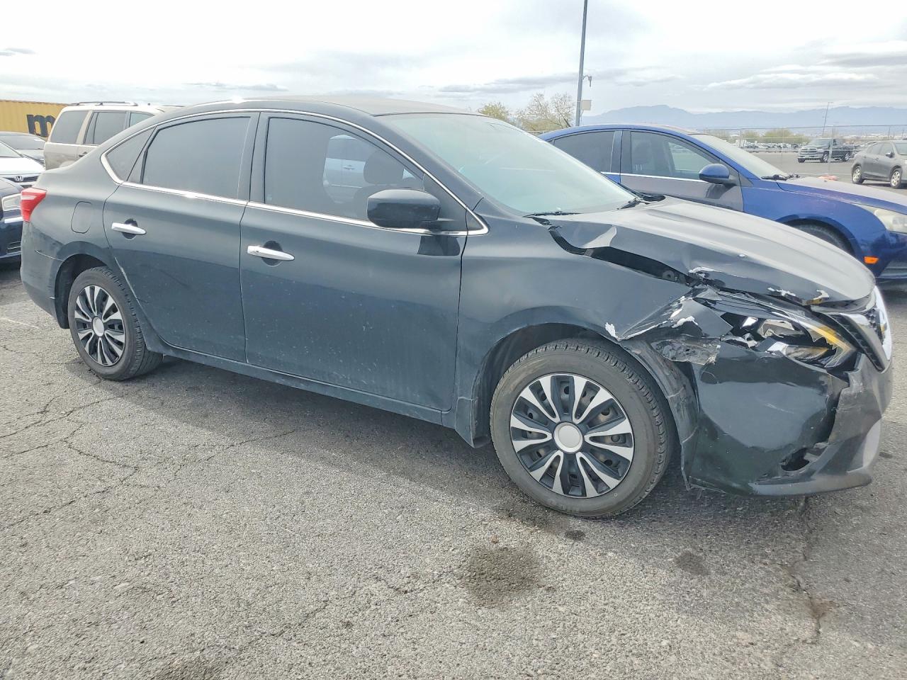 2017 NISSAN SENTRA SV photo 4