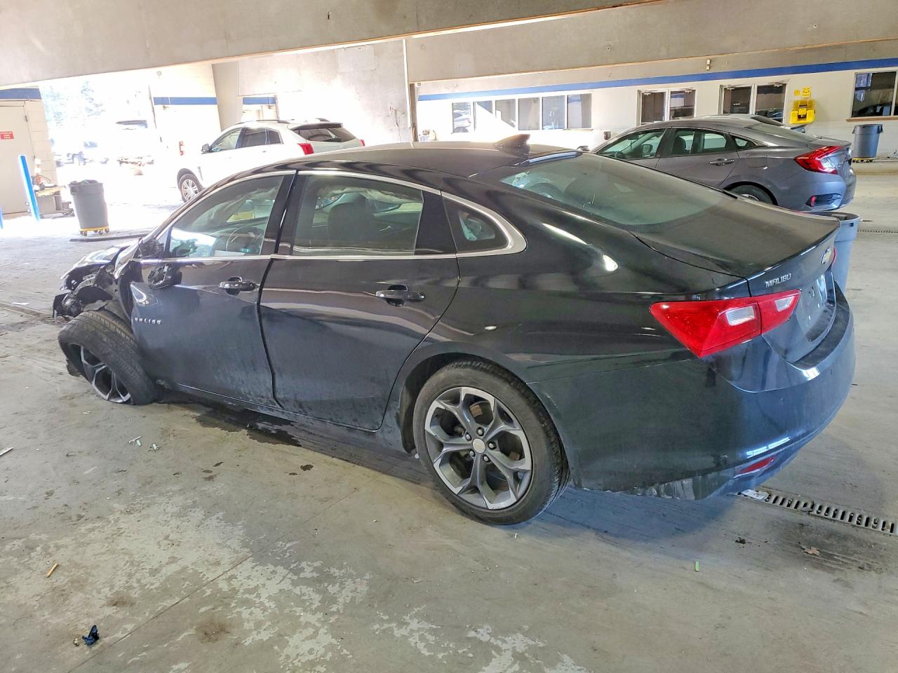 2023 CHEVROLET MALIBU LT photo 3