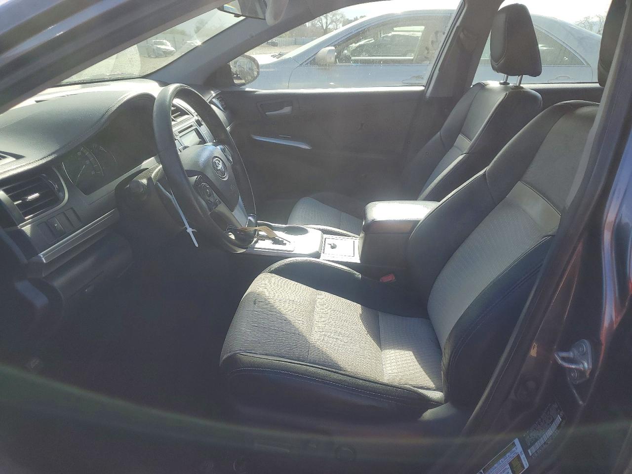 2014 TOYOTA CAMRY L photo 7