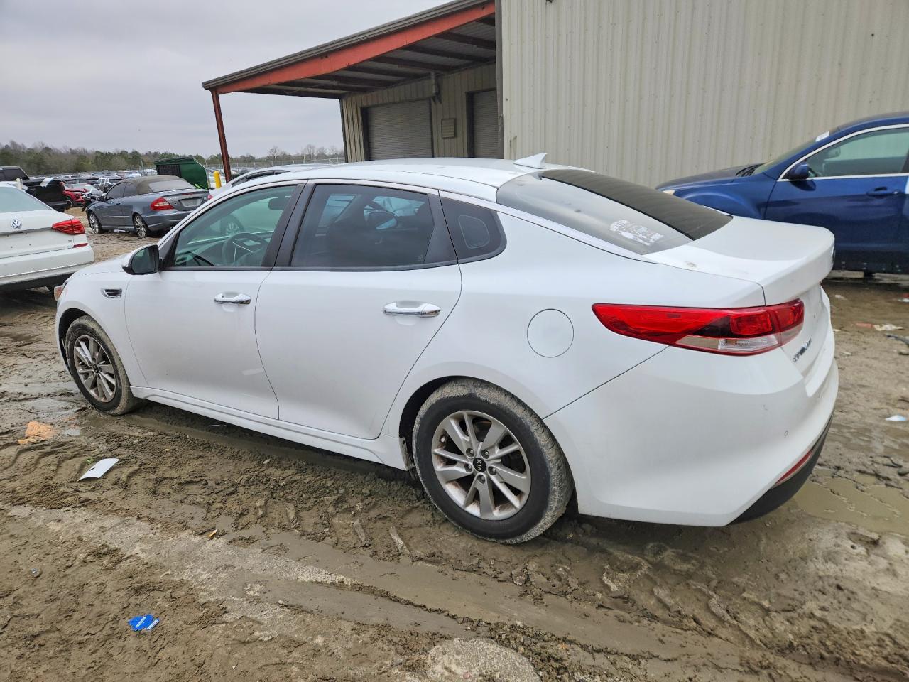 2018 KIA OPTIMA LX photo 3