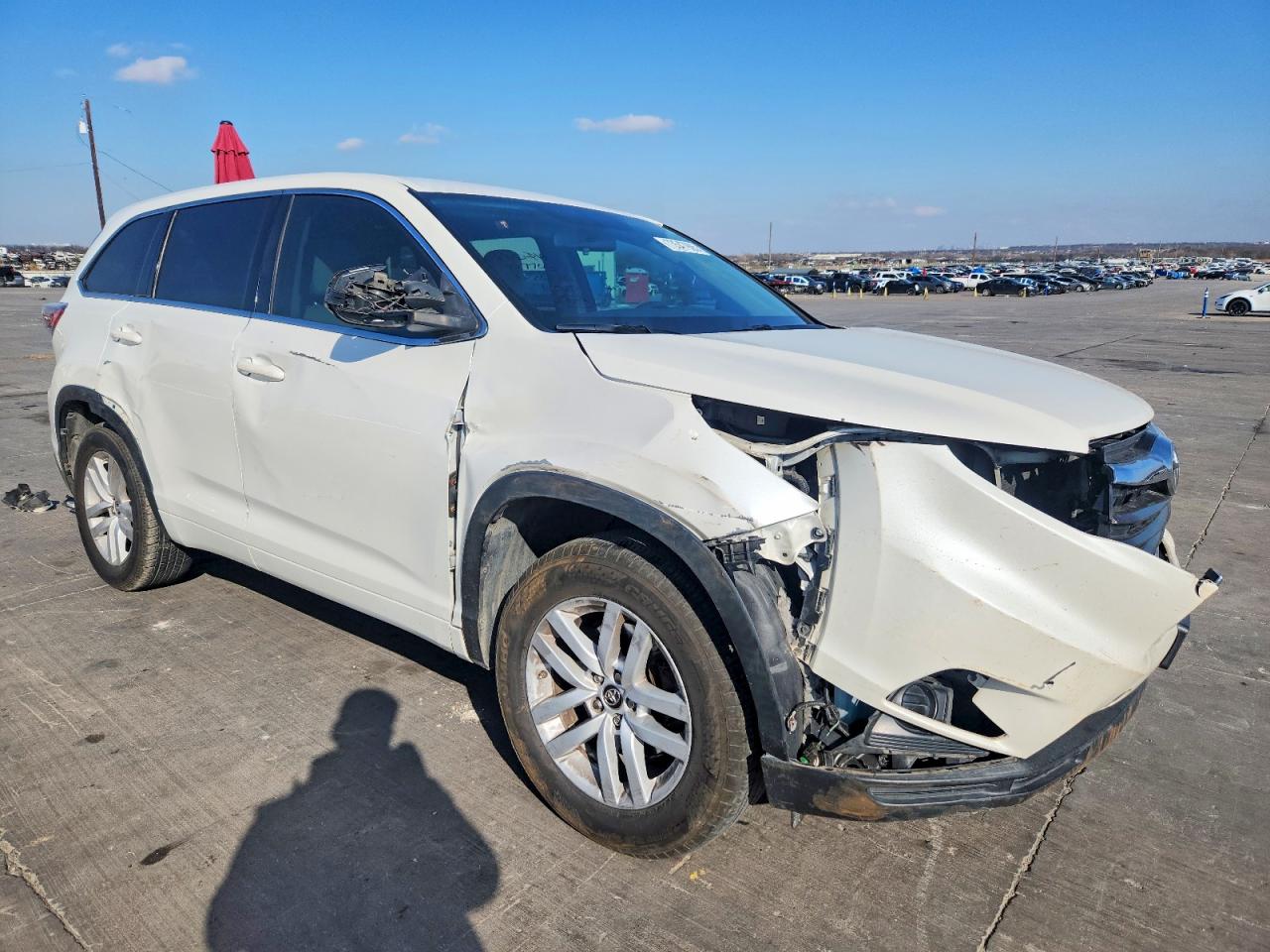 2016 TOYOTA HIGHLANDER LE photo 7