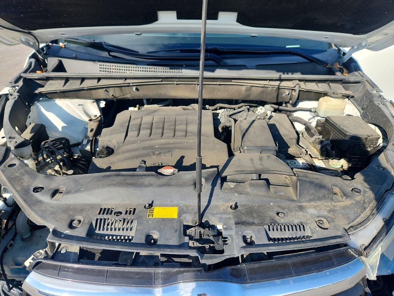 2016 TOYOTA HIGHLANDER LE photo 23