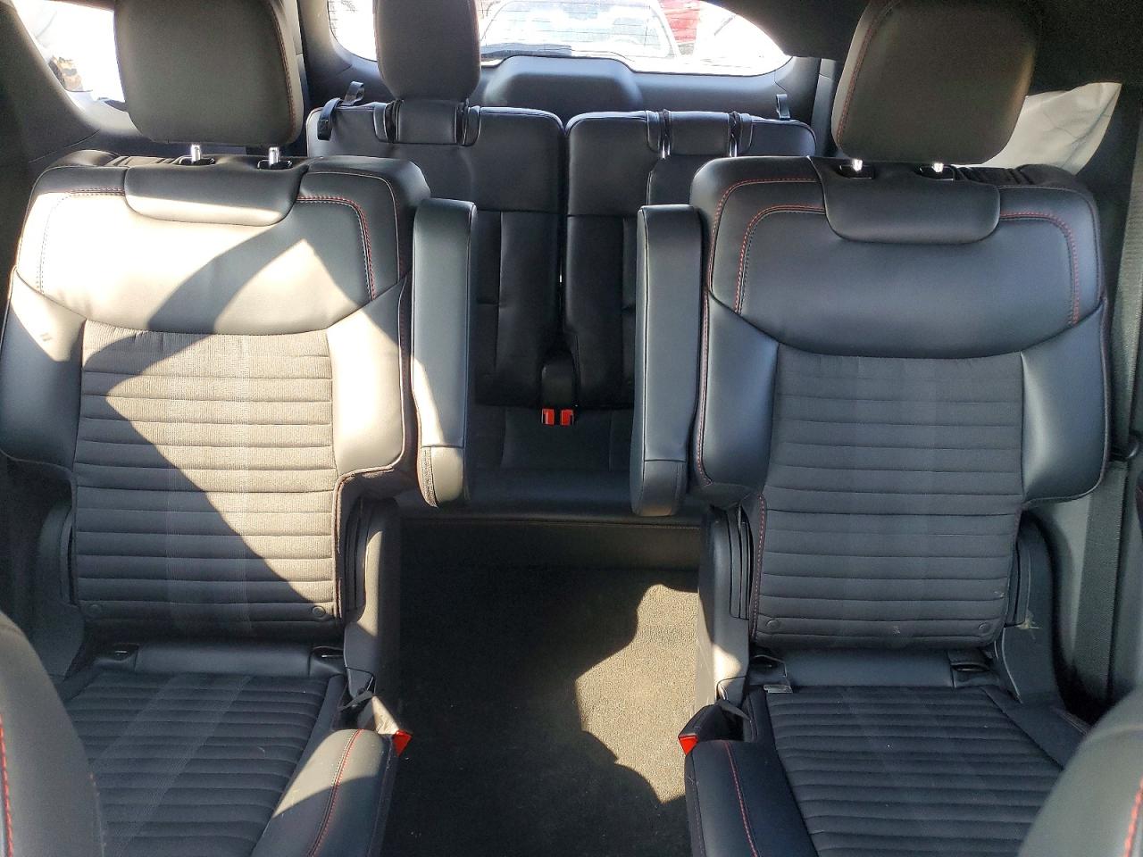 2025 FORD EXPLORER ST-LINE photo 10