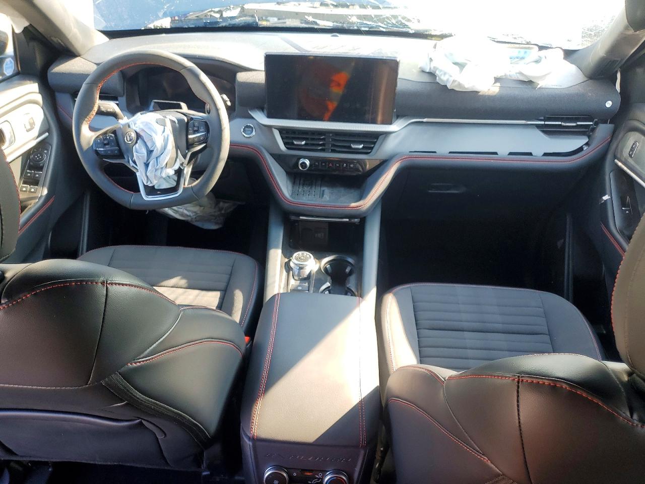 2025 FORD EXPLORER ST-LINE photo 8