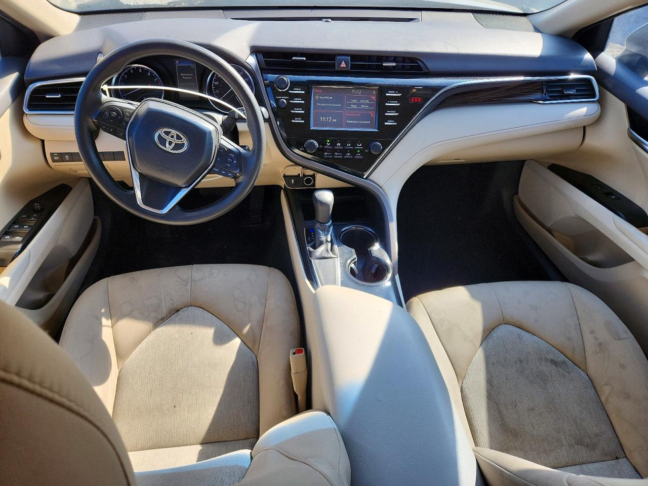 2018 TOYOTA CAMRY L photo 22