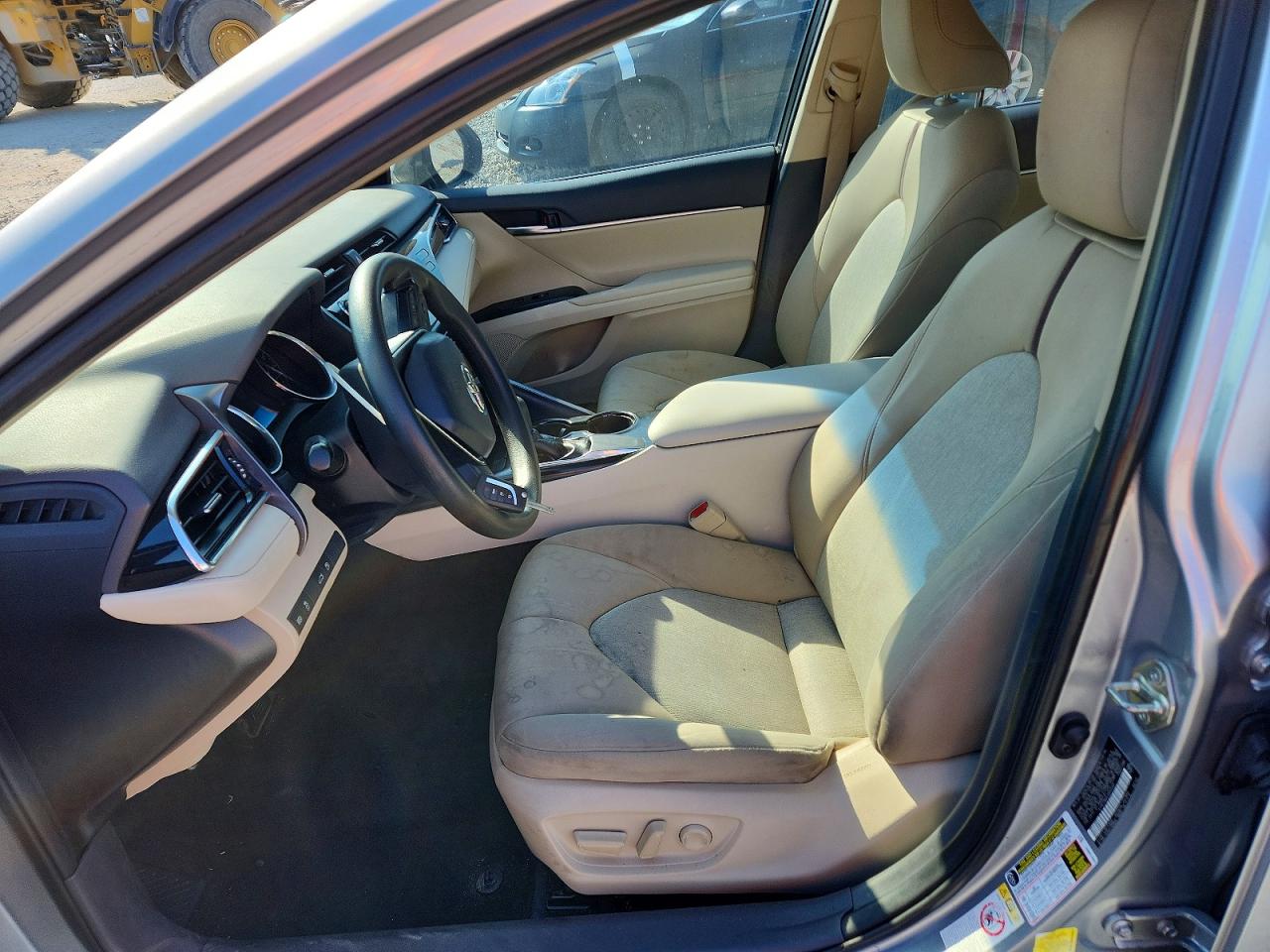 2018 TOYOTA CAMRY L photo 19