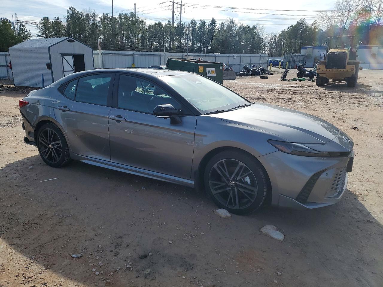 2025 TOYOTA CAMRY XSE photo 4