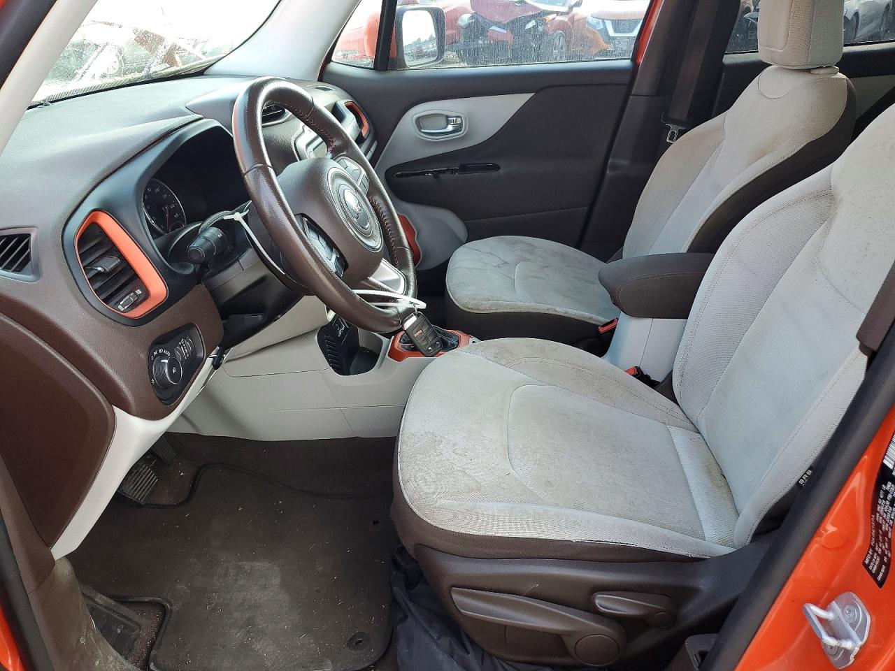 2017 JEEP RENEGADE LATITUDE photo 13