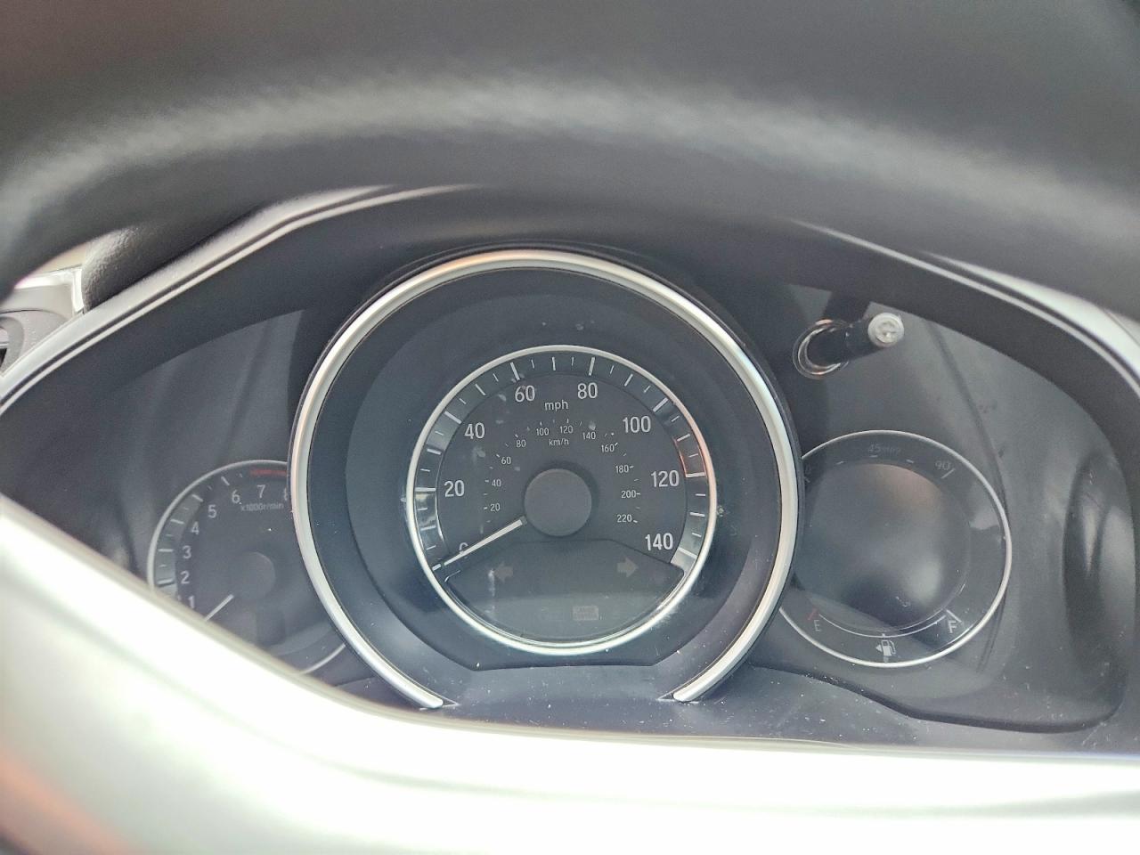 2016 HONDA FIT LX photo 9