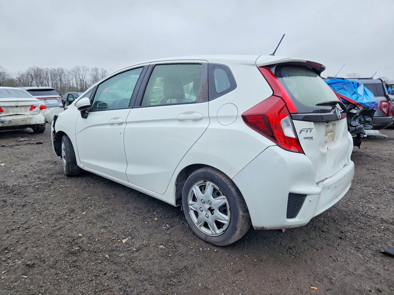 2016 HONDA FIT LX photo 2