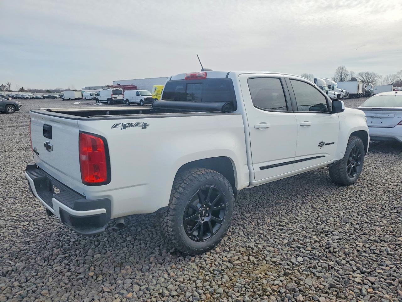 2020 CHEVROLET COLORADO LT photo 3