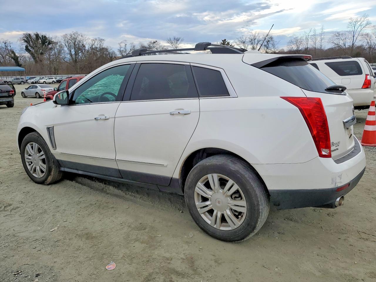 2016 CADILLAC SRX photo 2