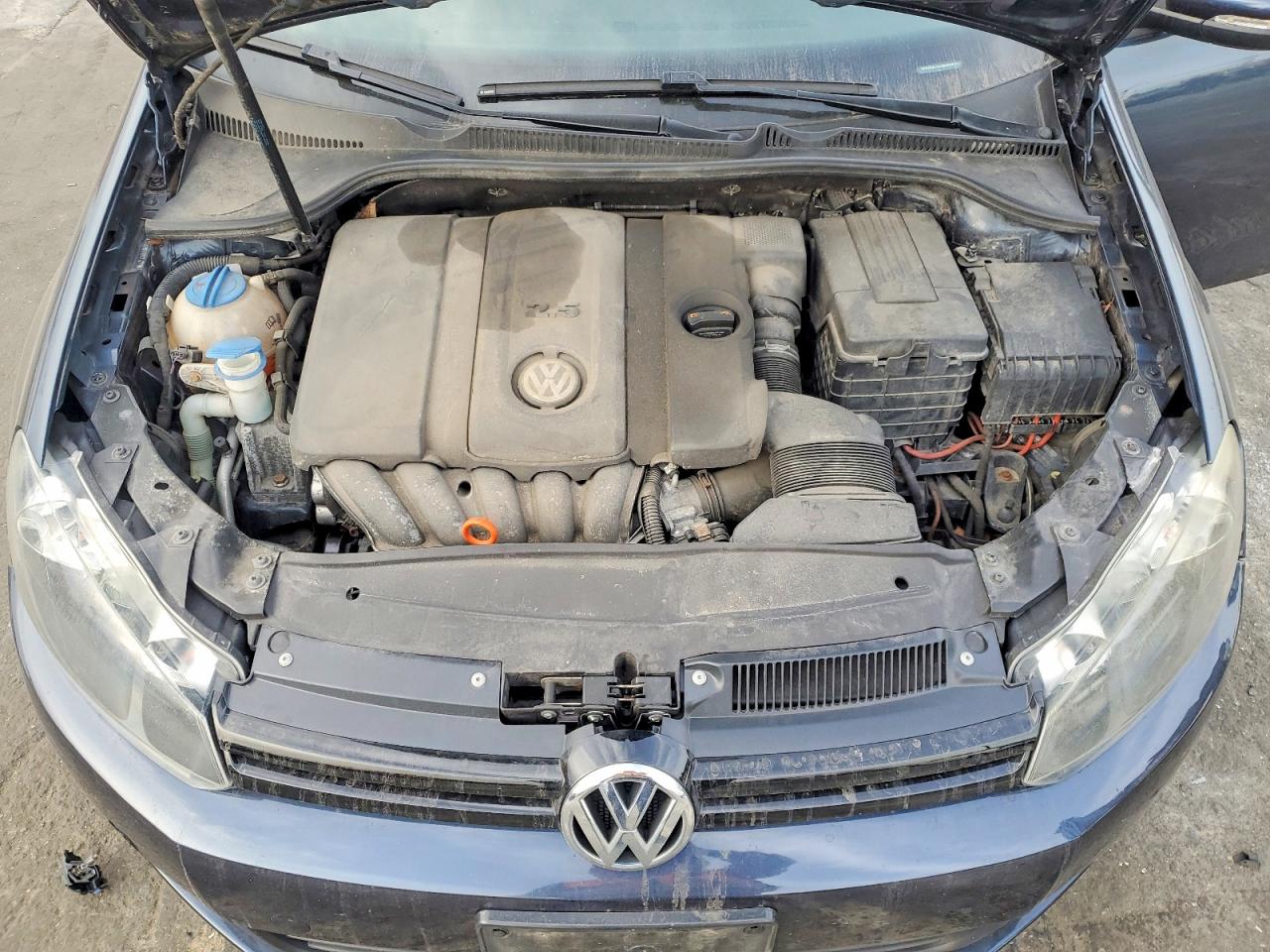 2011 VOLKSWAGEN GOLF photo 31
