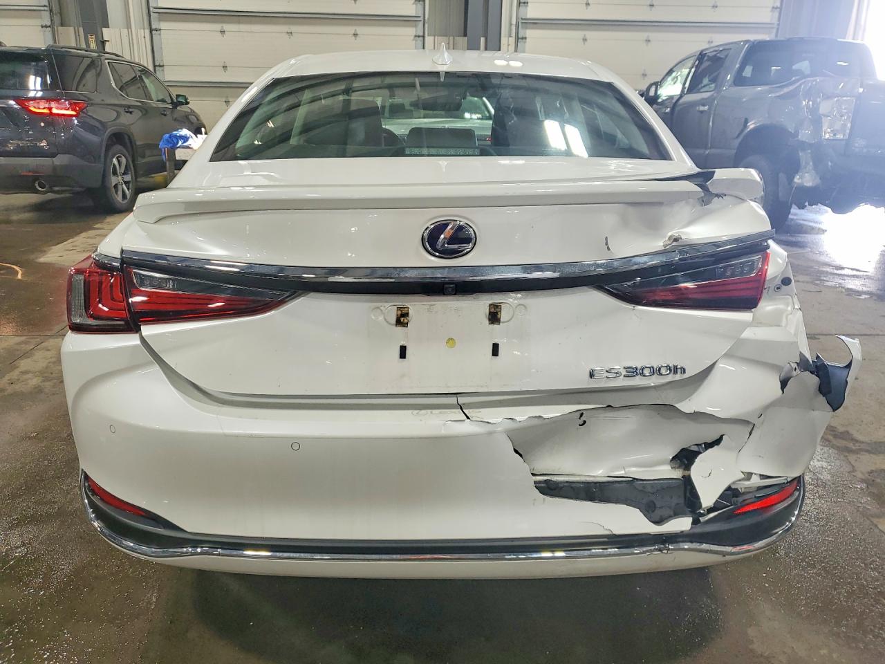 2020 LEXUS ES 300H photo 6