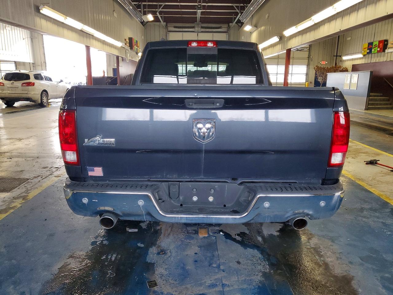 2016 RAM 1500 SLT photo 11