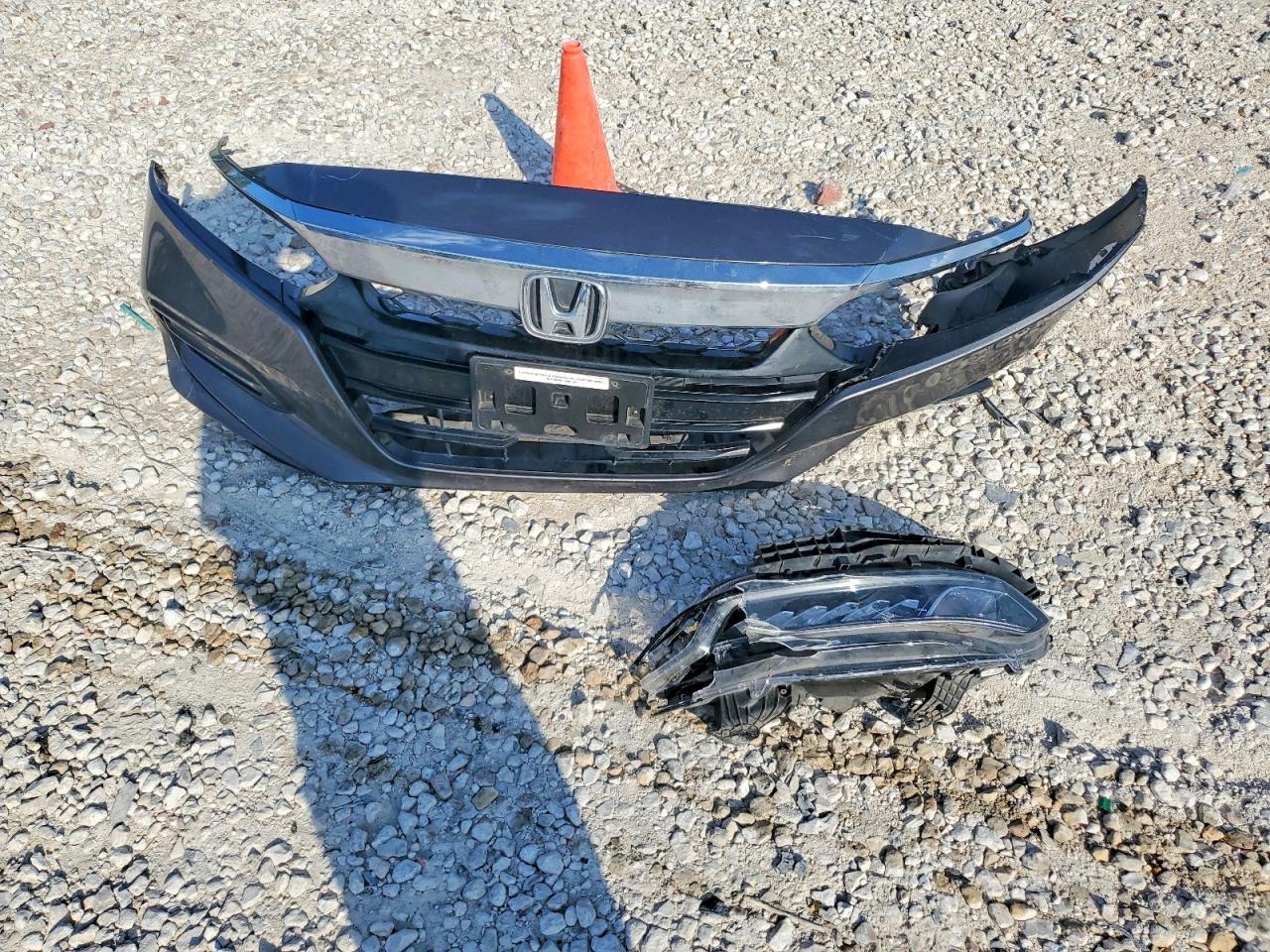 2018 HONDA ACCORD EXL photo 34