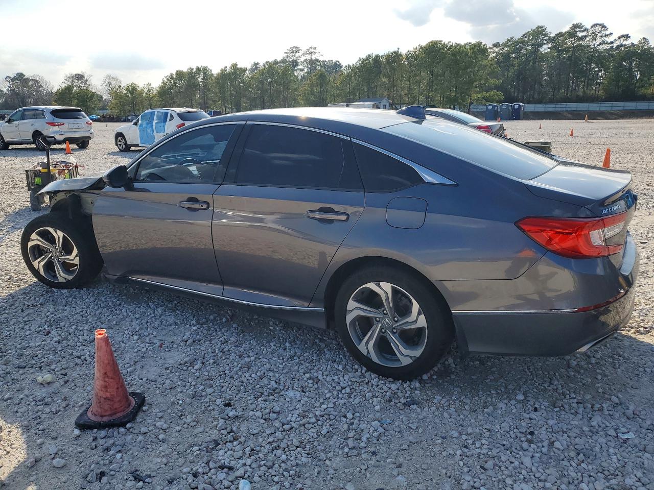2018 HONDA ACCORD EXL photo 4