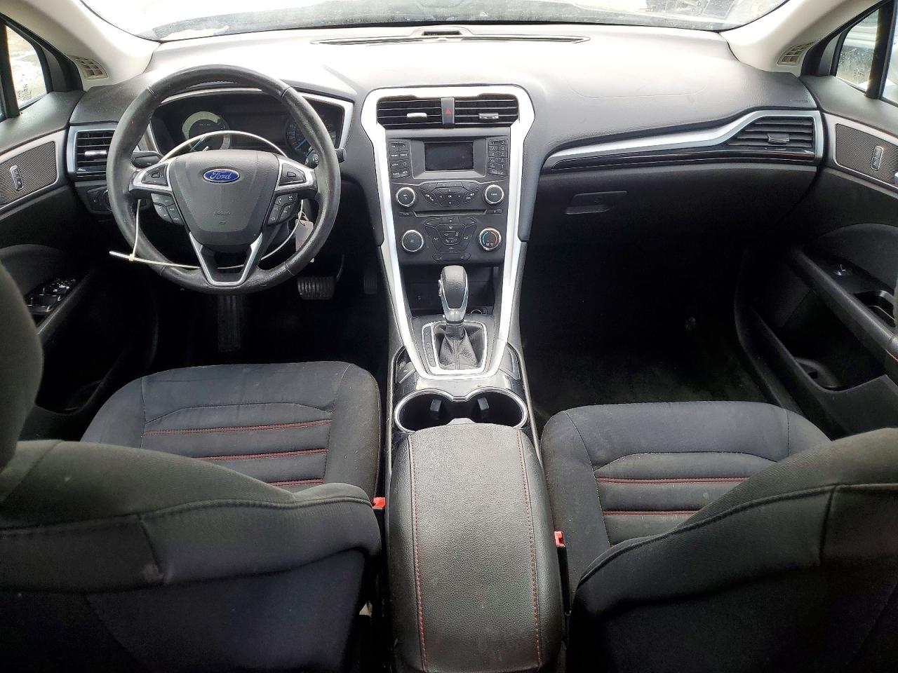 2016 FORD FUSION SE photo 8