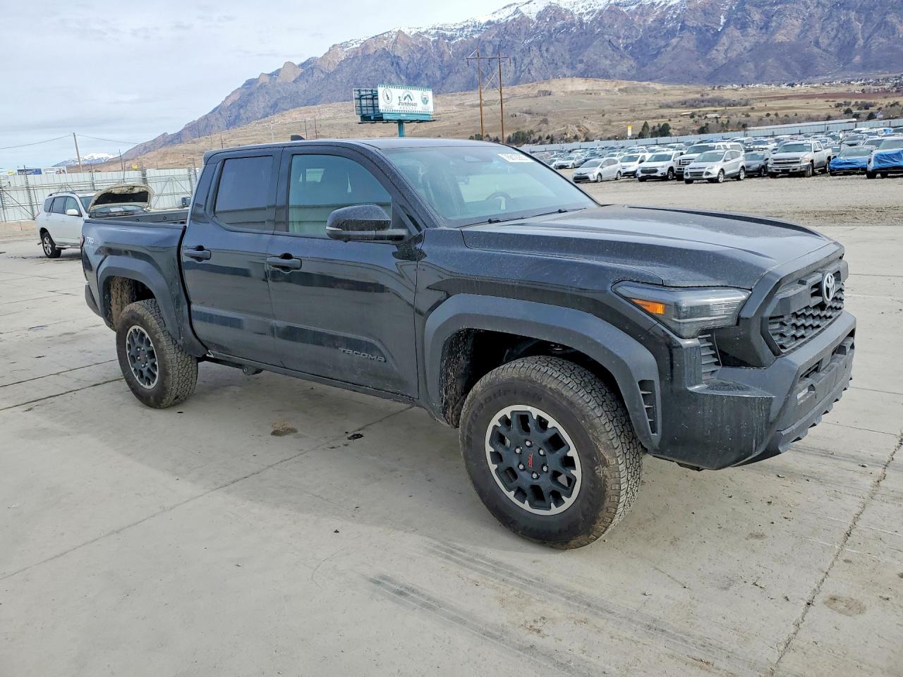 2025 TOYOTA TACOMA TRD OFF ROAD photo 4