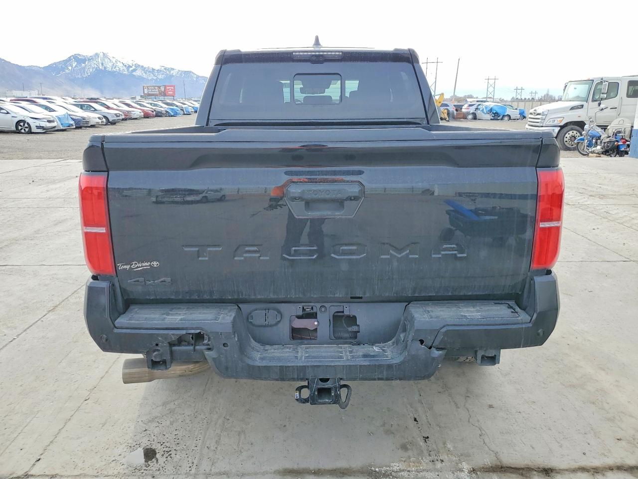 2025 TOYOTA TACOMA TRD OFF ROAD photo 6