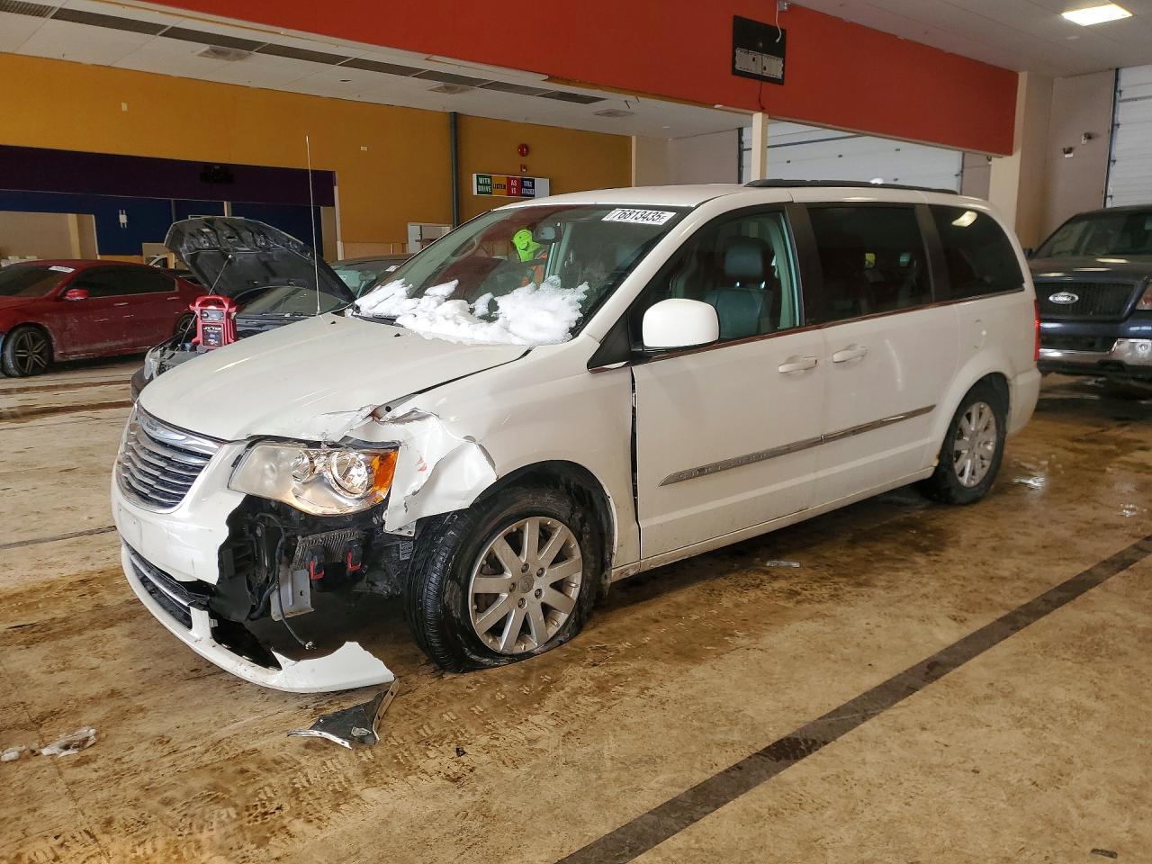 2013 CHRYSLER TOWN & COUNTRY