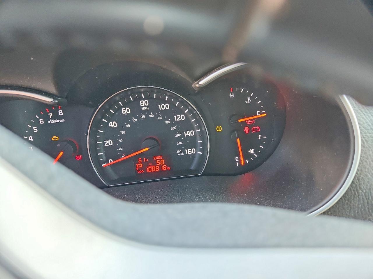 2015 KIA SORENTO LX photo 9