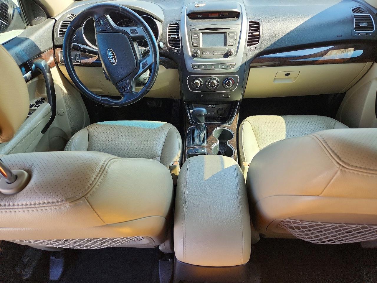 2015 KIA SORENTO LX photo 8
