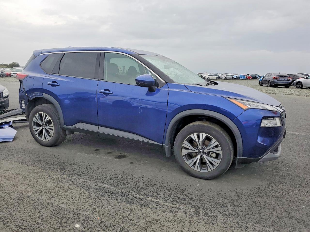2021 NISSAN ROGUE SV photo 4