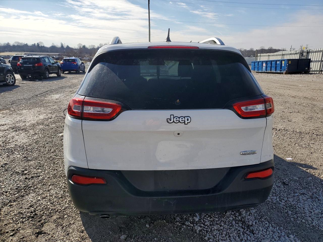 2017 JEEP CHEROKEE LATITUDE photo 6
