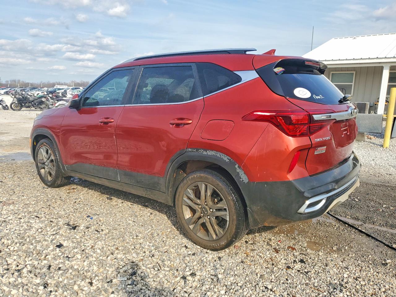 2021 KIA SELTOS S photo 2