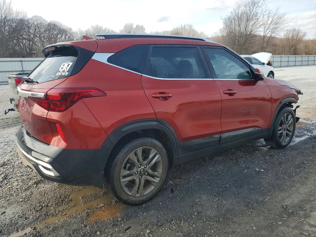 2021 KIA SELTOS S photo 3