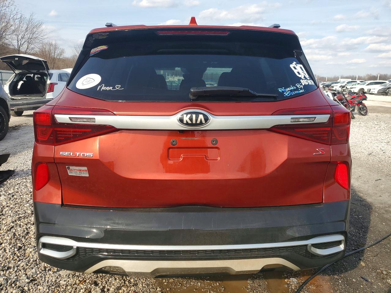 2021 KIA SELTOS S photo 6