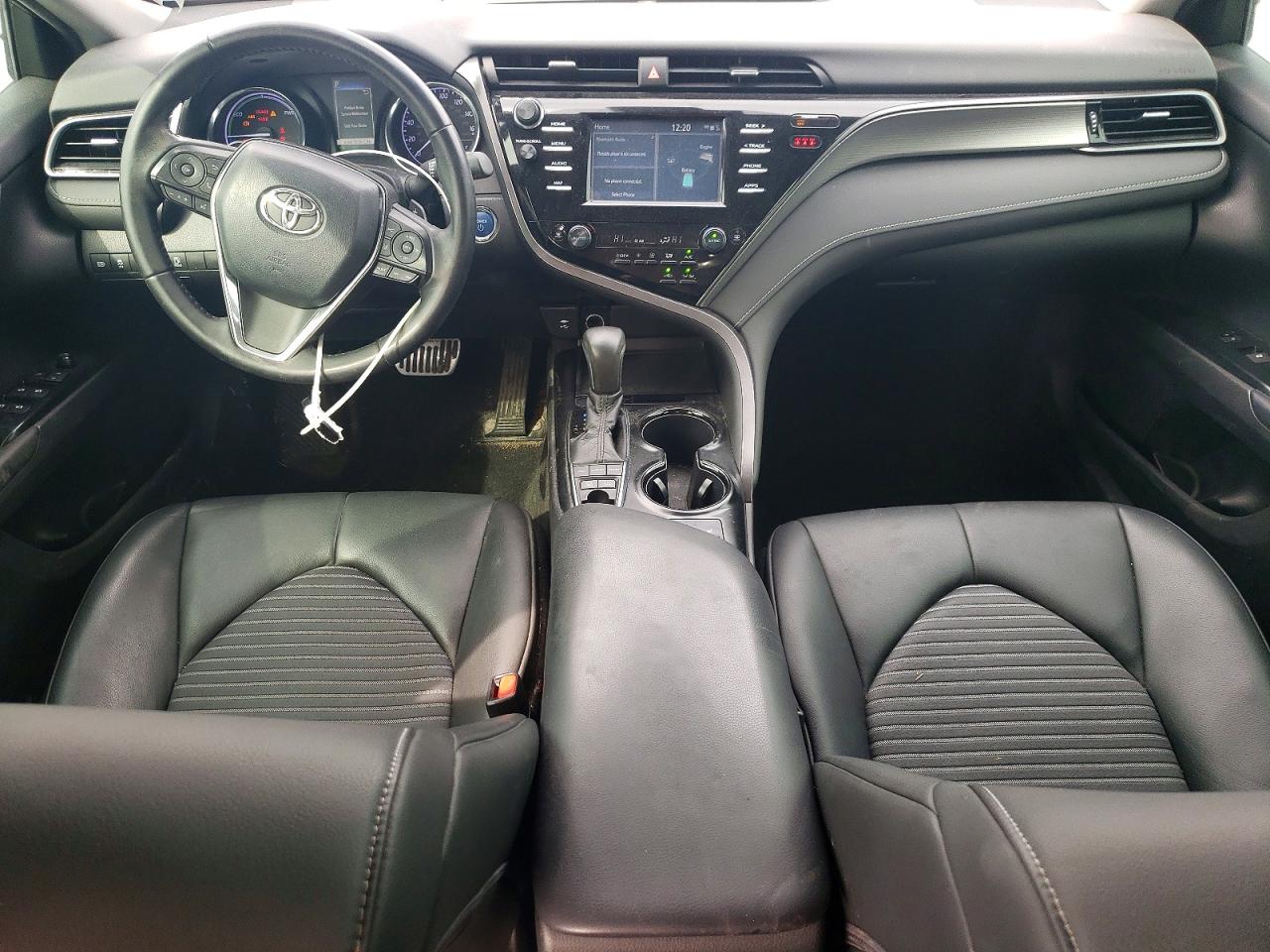 2019 TOYOTA CAMRY HYBRID photo 22