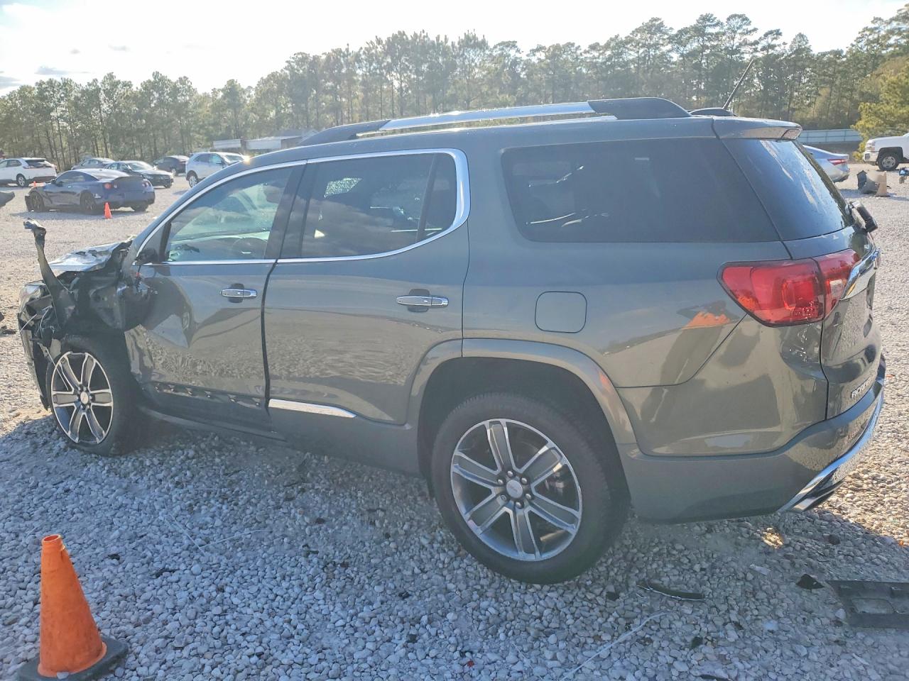 2017 GMC ACADIA DENALI photo 2