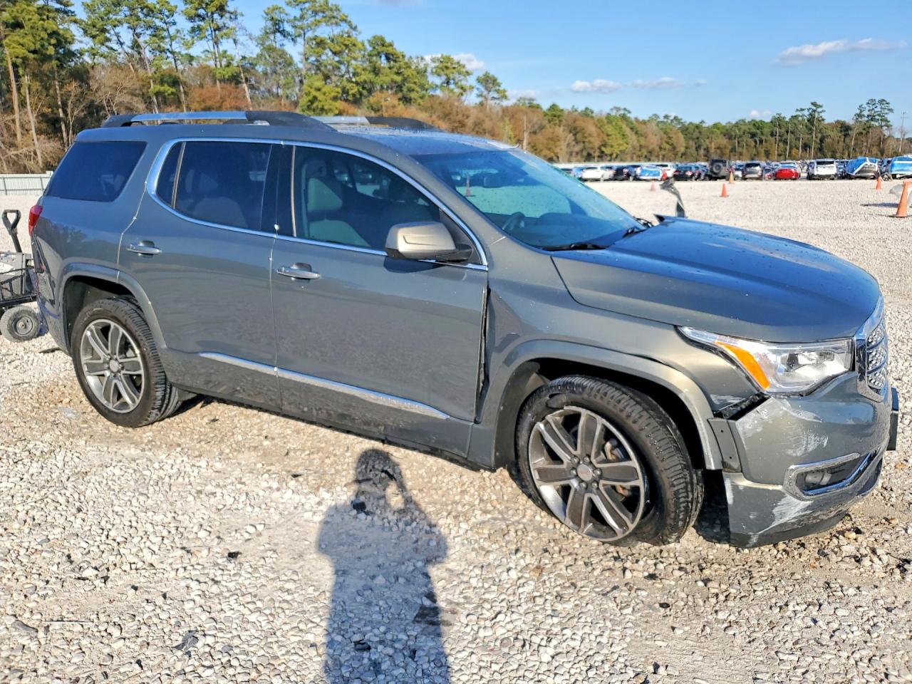 2017 GMC ACADIA DENALI photo 4