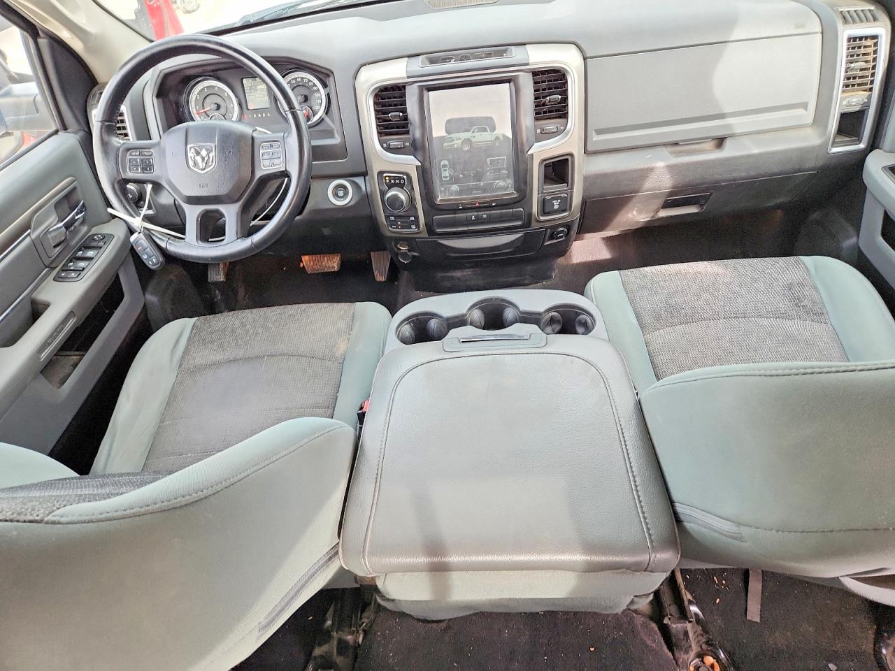 2014 RAM 1500 SLT photo 22