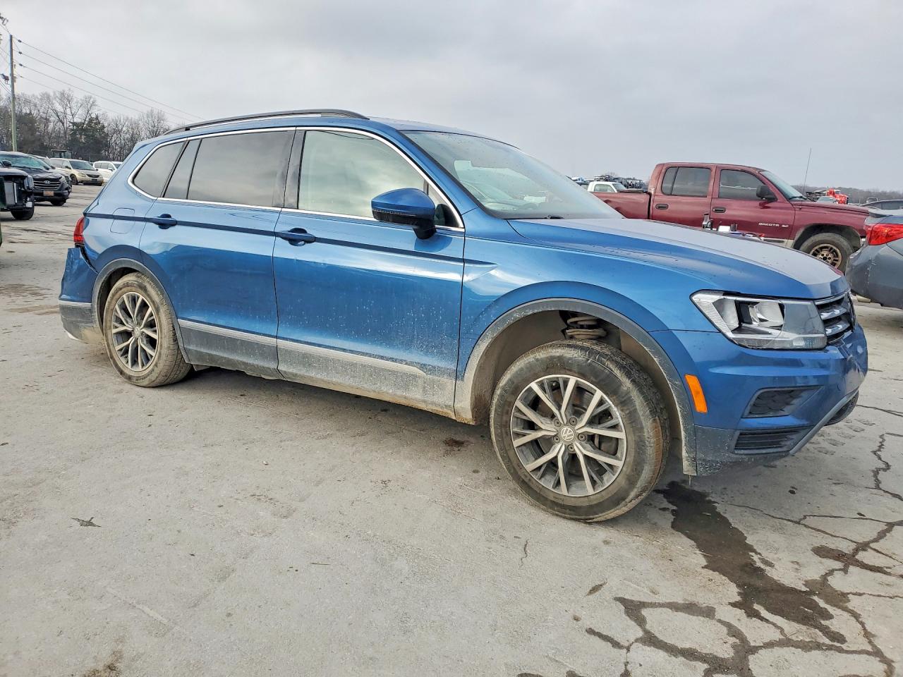 2020 VOLKSWAGEN TIGUAN SE photo 4