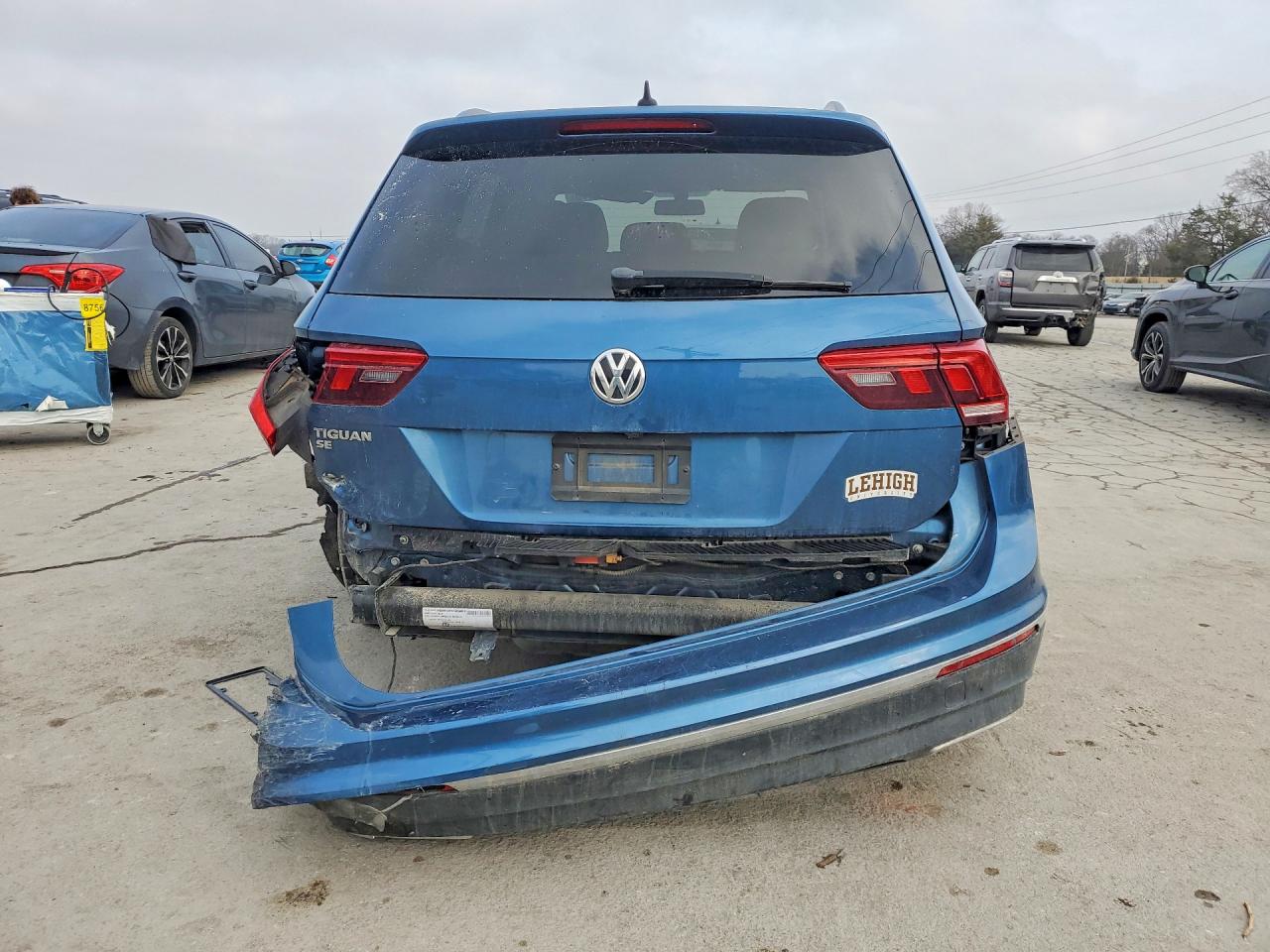 2020 VOLKSWAGEN TIGUAN SE photo 6