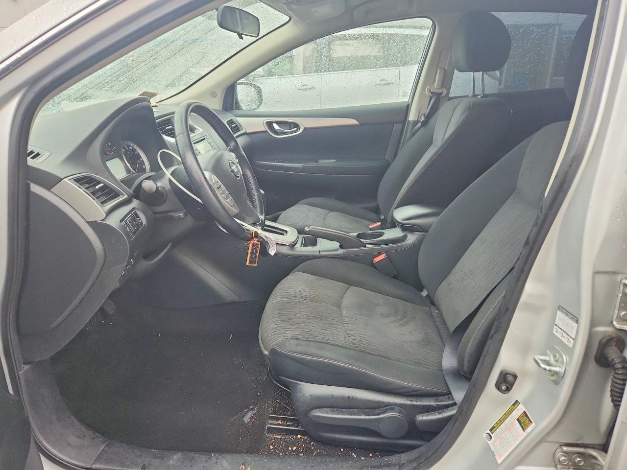 2015 NISSAN SENTRA SV photo 13