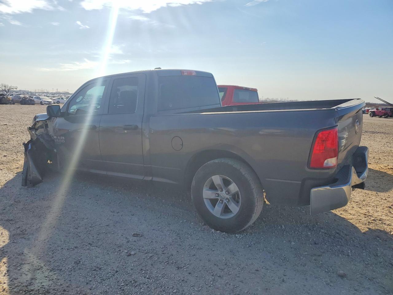 2021 RAM 1500 CLASSIC TRADESMAN photo 2
