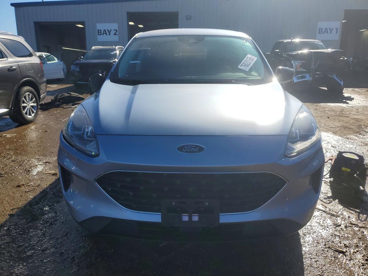 2022 FORD ESCAPE SE photo 5