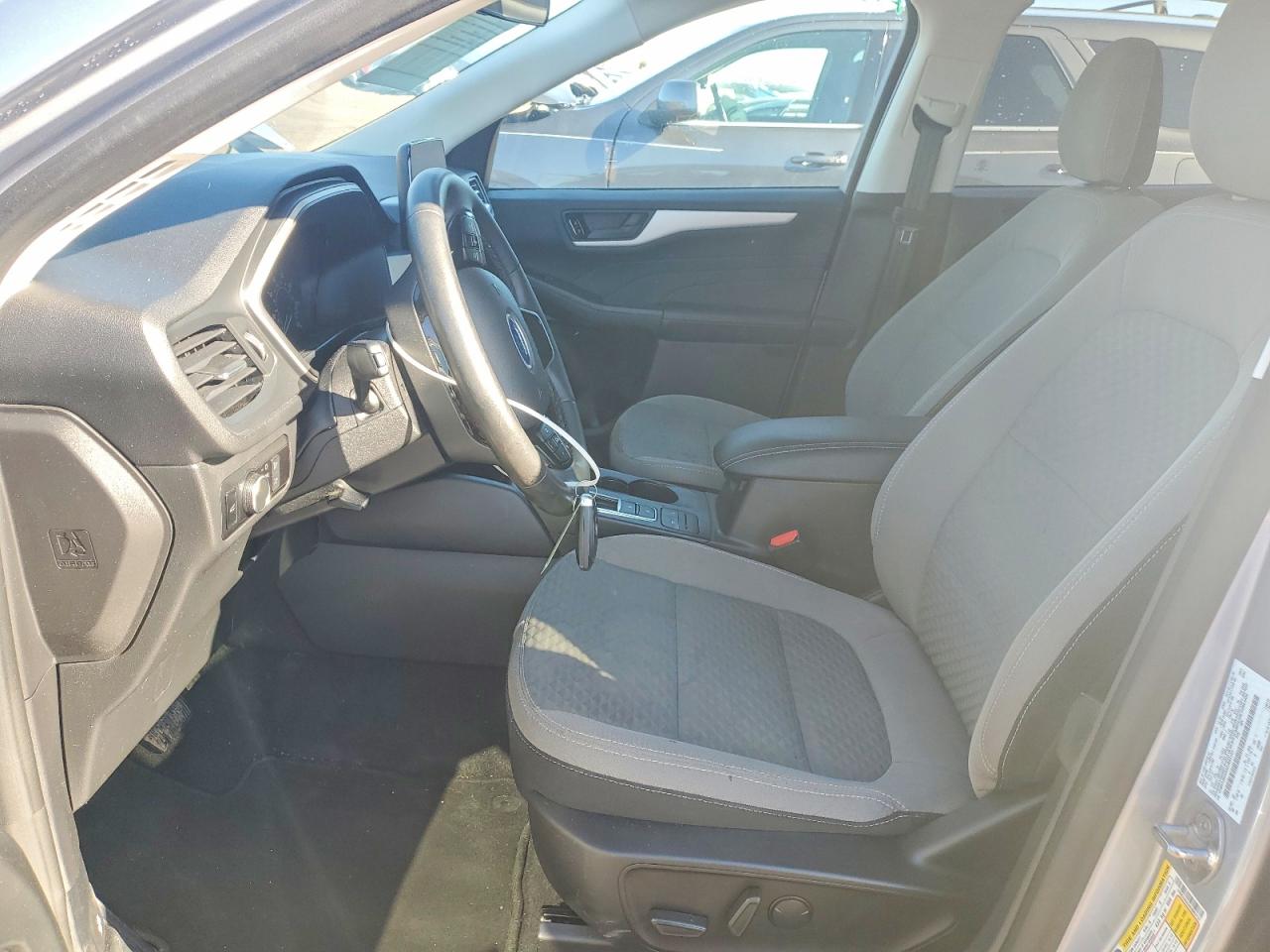 2022 FORD ESCAPE SE photo 7