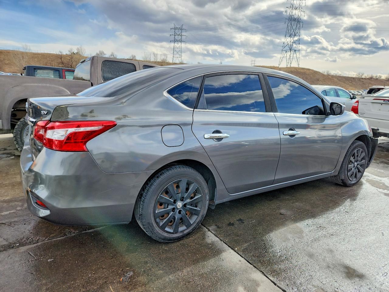 2019 NISSAN SENTRA S photo 3