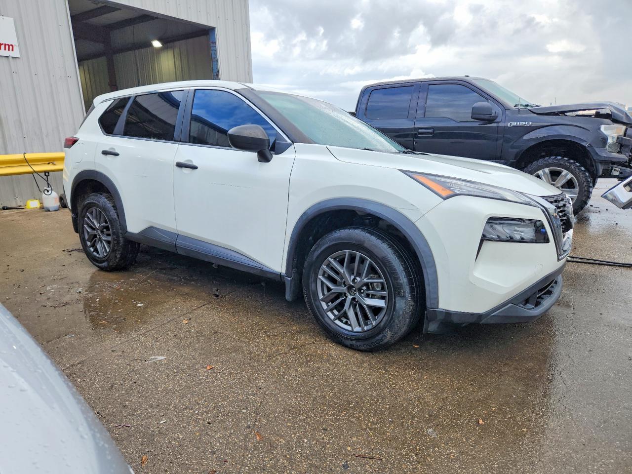 2021 NISSAN ROGUE S photo 4