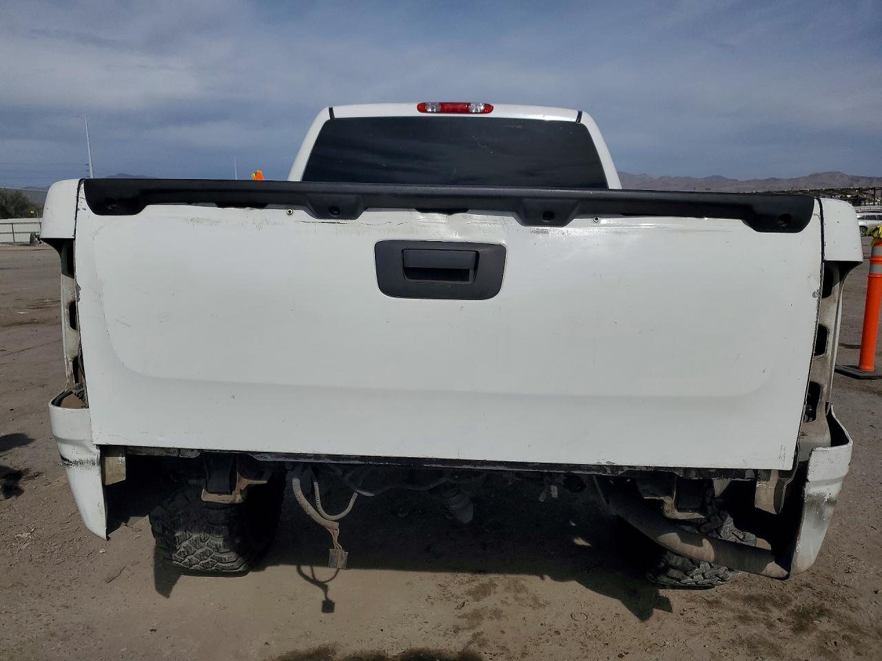 2009 CHEVROLET SILVERADO C1500 LT photo 6