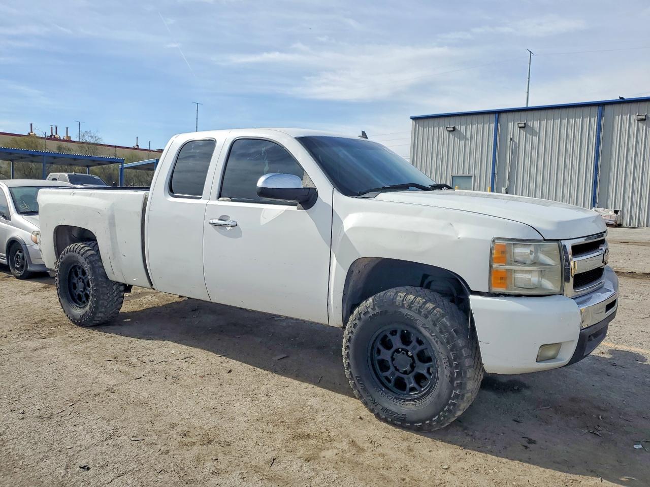 2009 CHEVROLET SILVERADO C1500 LT photo 4