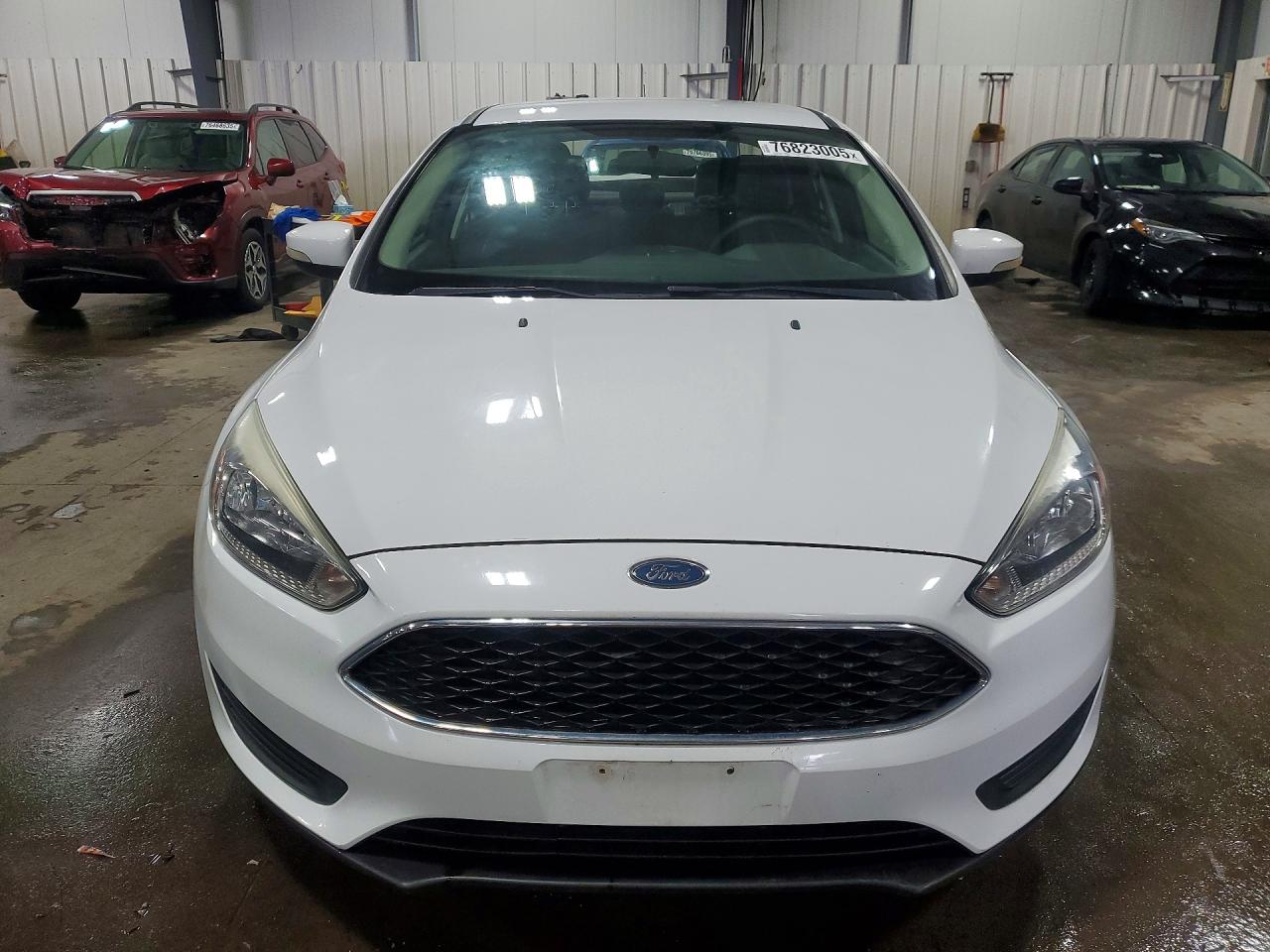 2017 FORD FOCUS SE photo 5