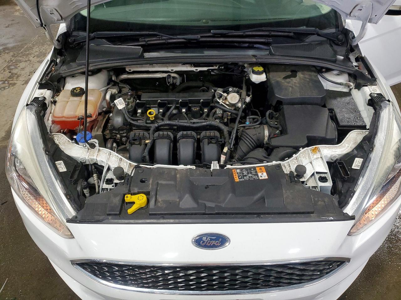 2017 FORD FOCUS SE photo 11