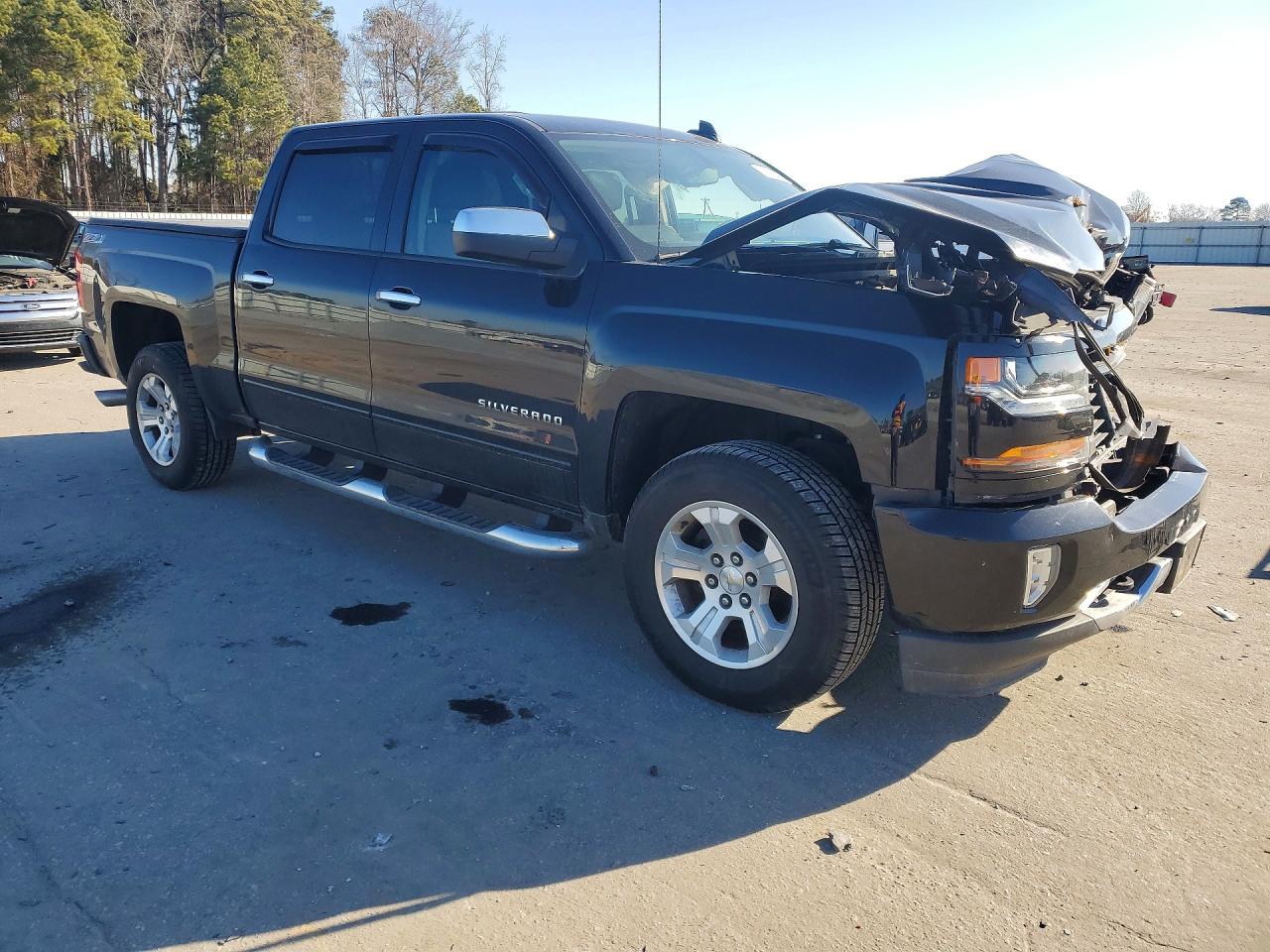 2017 CHEVROLET SILVERADO K1500 LT photo 7